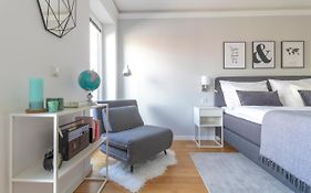Boutique Sky City Apt. With Balcony / Top Spot